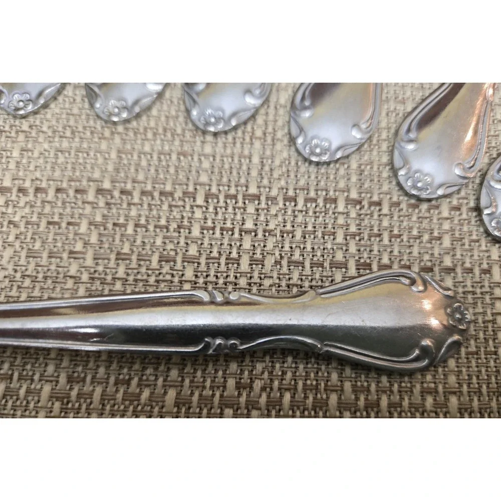 Oneida MELINDA Stainless, Flower Tip, Glossy - -  Lot‎ Of 14 Teaspoons 6 1/4